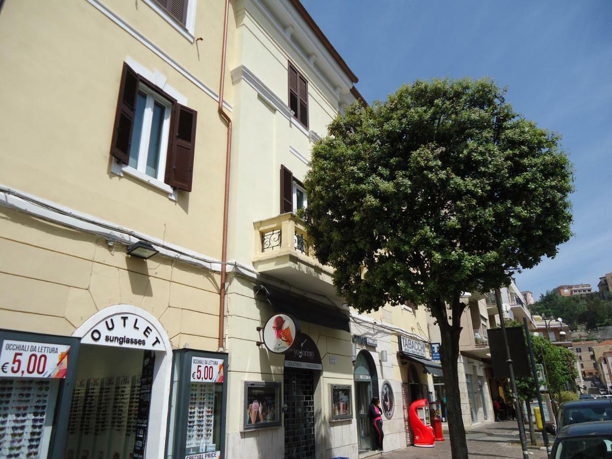 Vittoria Home 44 Terracina Kültér fotó