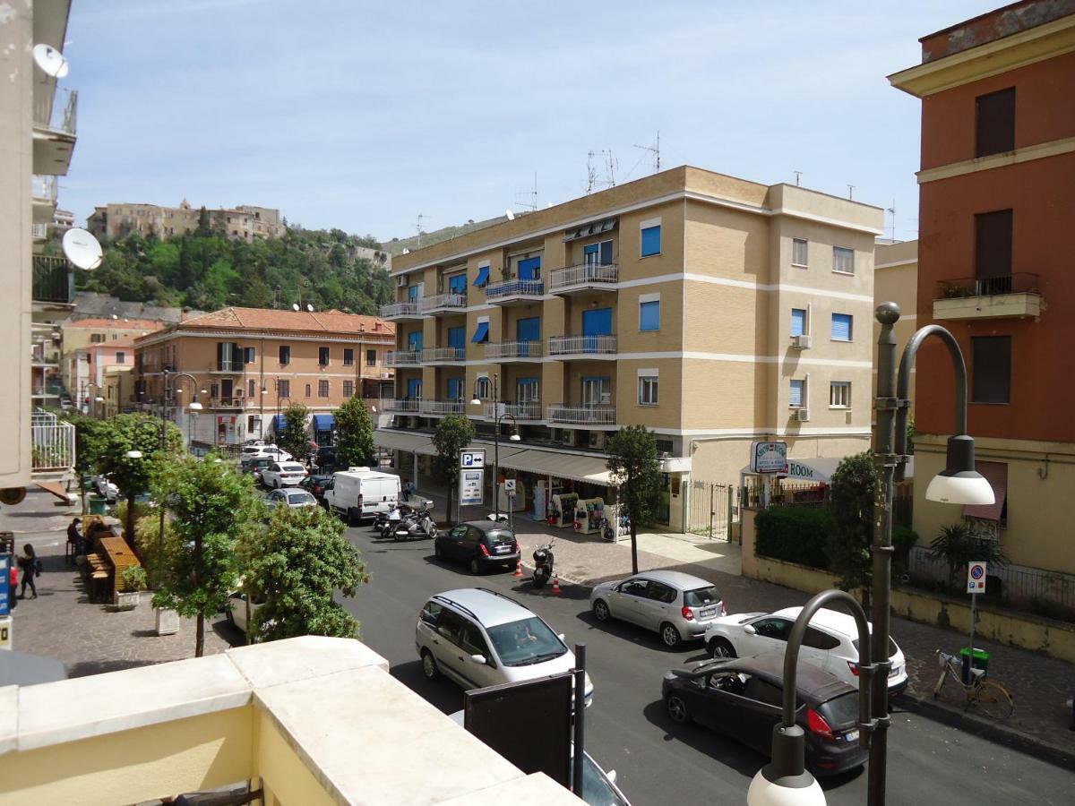 Vittoria Home 44 Terracina Kültér fotó